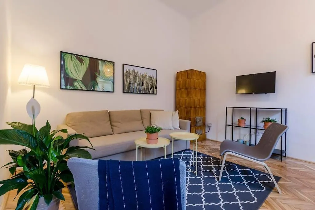 Cozy Studio Apartment In Famous Street Budapešť